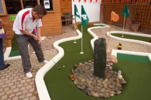 blog_Minigolf-In-Your-Garden_thumb